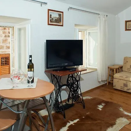 Apartment Old Town Gverovic *